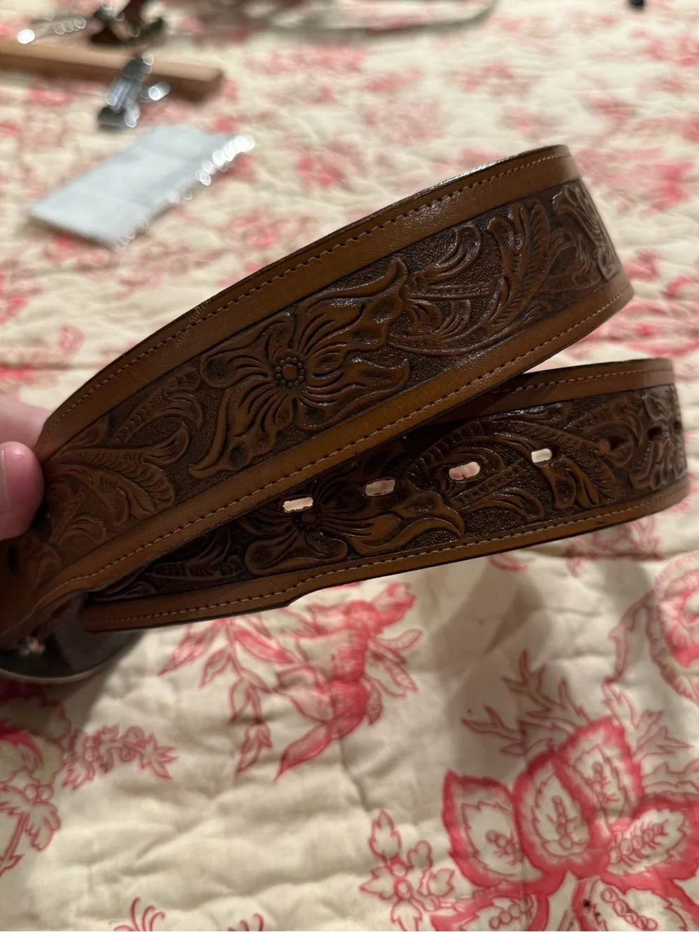 Vintage 90s Western Scorpion Medallion Buckle Graphic Brown Leather Belt